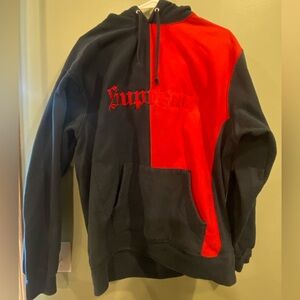 Supreme FW17 Split Old English Hoodie – XL – Navy/Red – Made in Canada